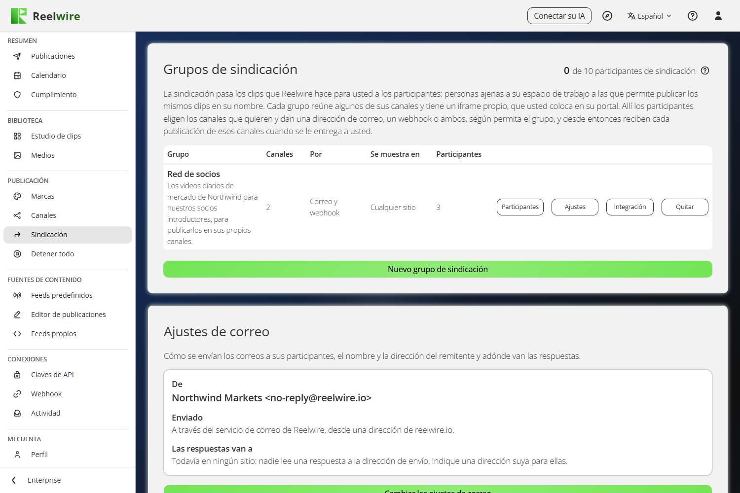 La pantalla Sindicación: la tarjeta Grupos de sindicación con un grupo y debajo Ajustes de correo